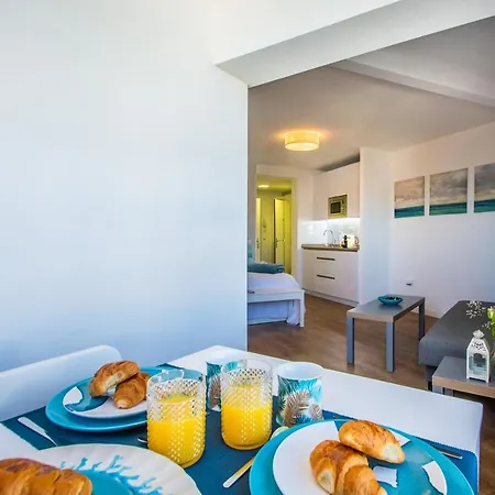 Apartmán Esmeralda, Pet Friendly, Sea View, Wifi, Near The Beach *